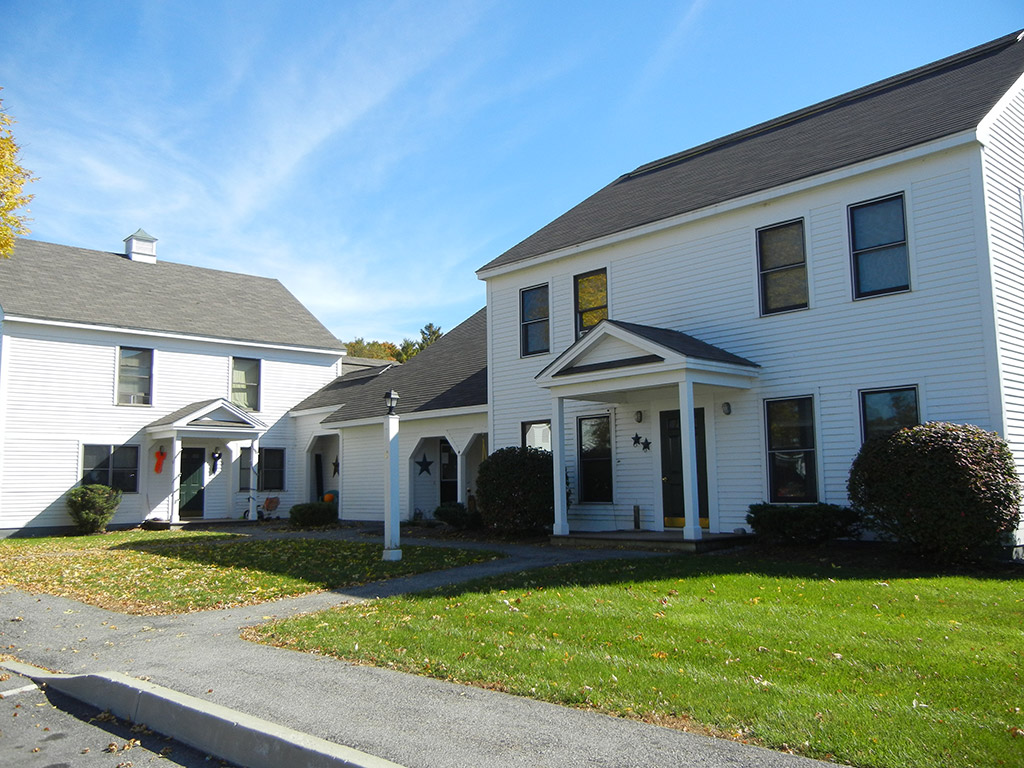 Briarwood Apartments - Summit Properties